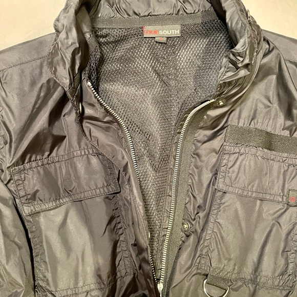 Lightweight Black Windbreaker with Hidden Hood Around Zippered Collar in Size S - Picture 3 of 4